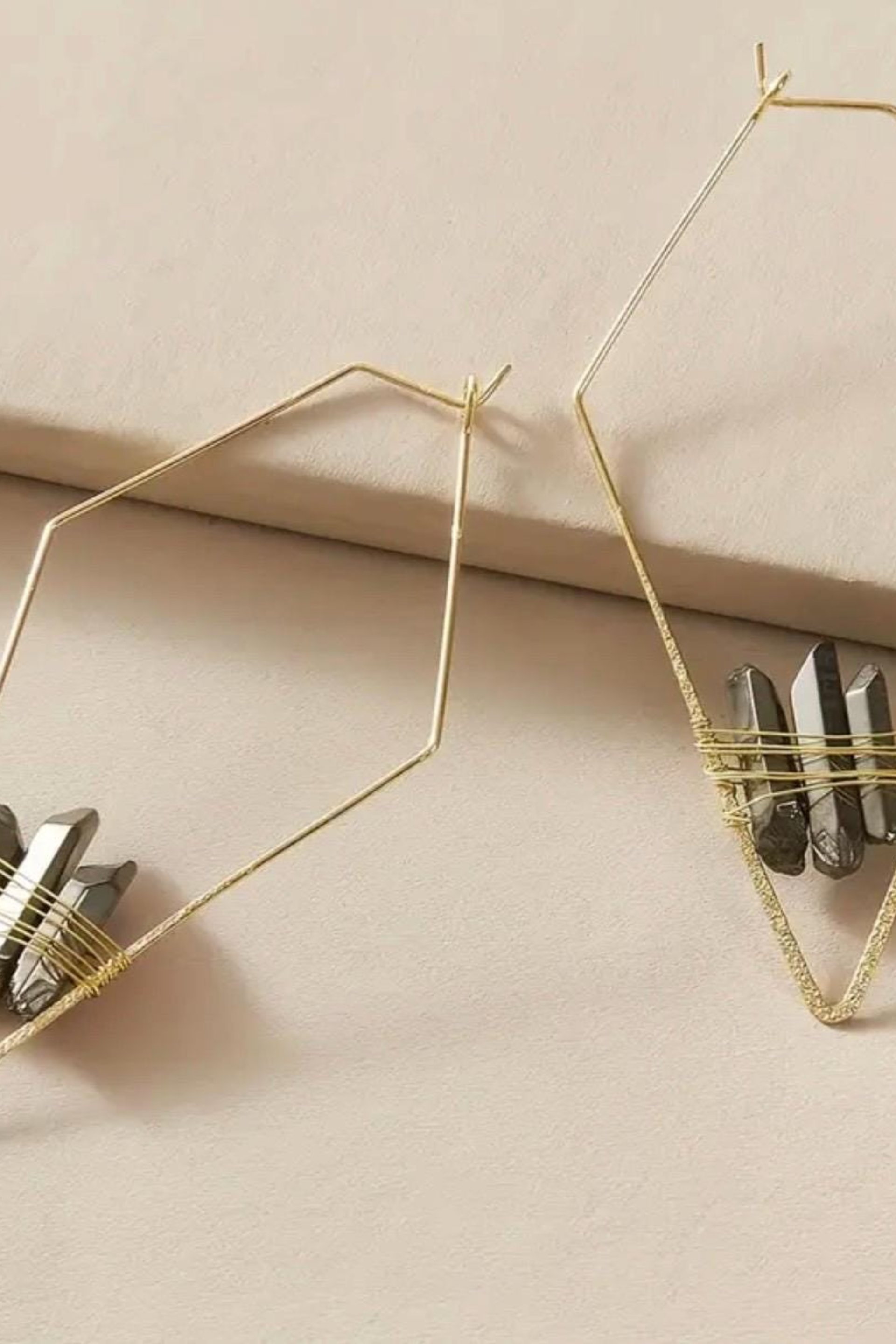 CRYSTAL GEO HOOPZ