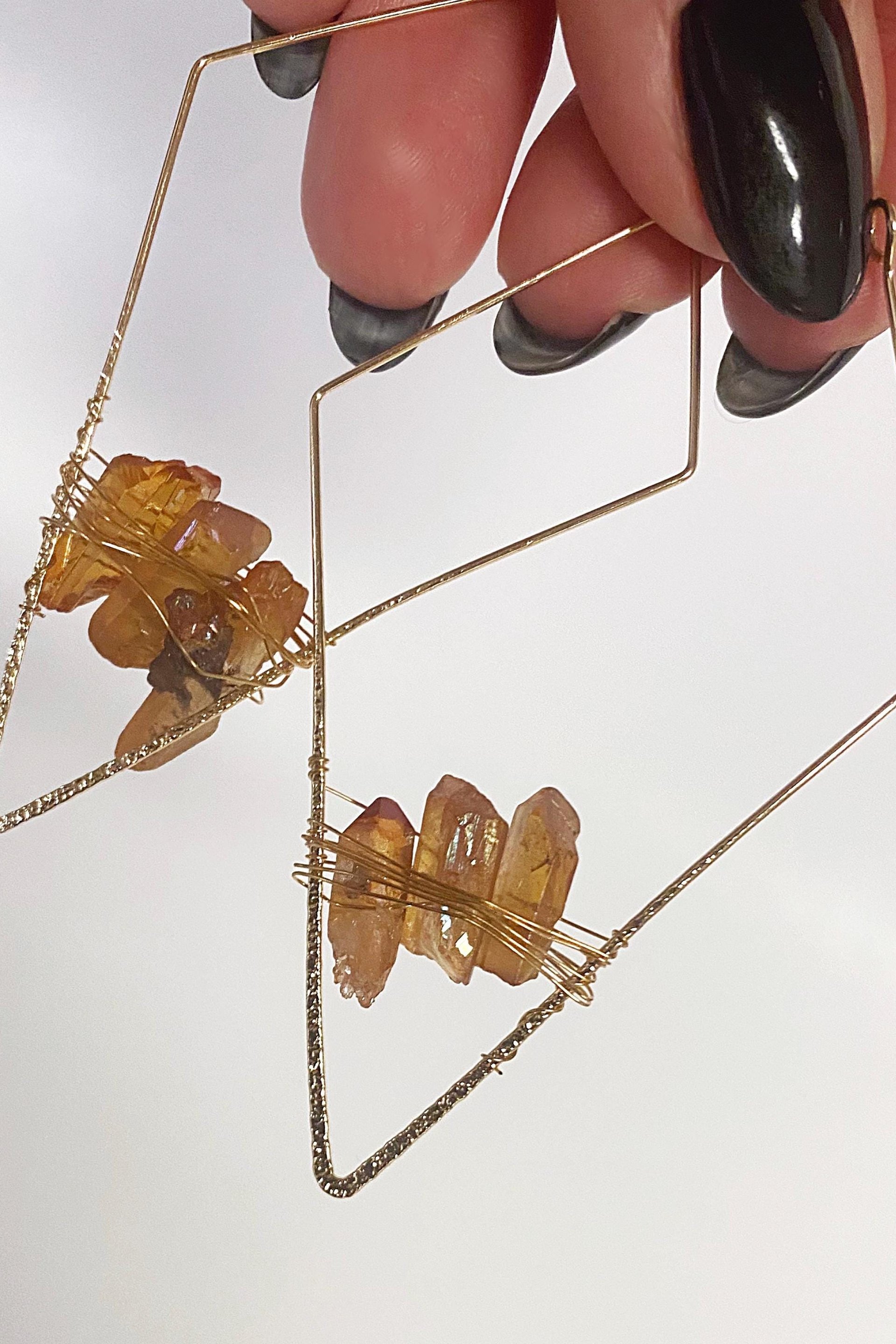 CRYSTAL GEO HOOPZ